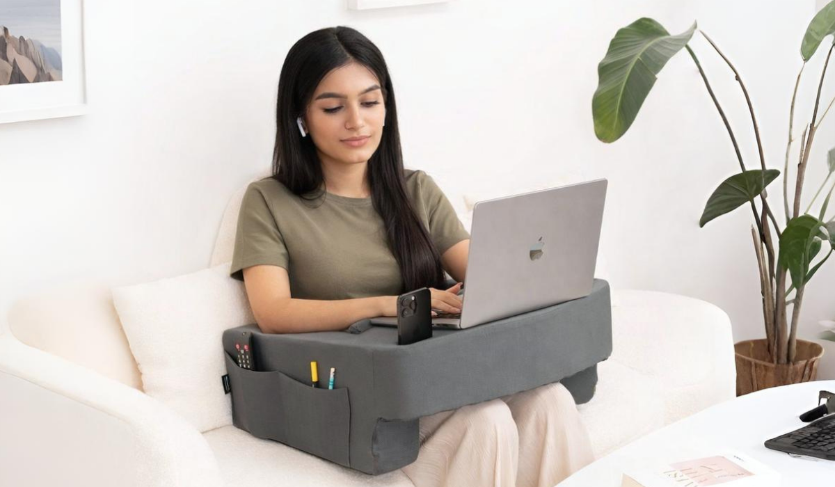 How Your Phone and Laptop Are Silently Destroying Your Spine – And What To Do About It